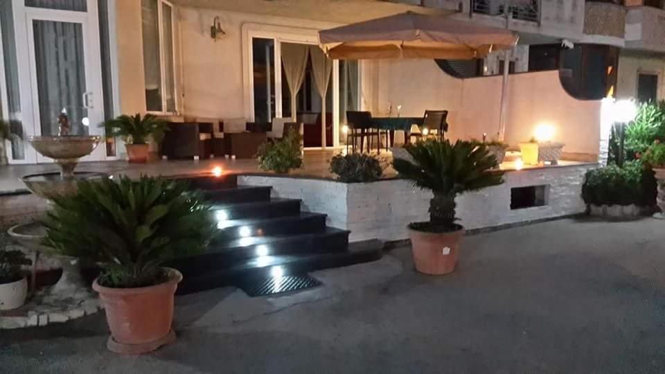 Interni 1
