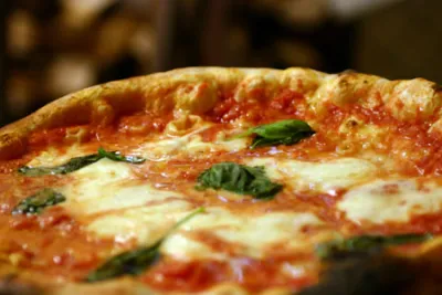 Restaurants & Pizzerias