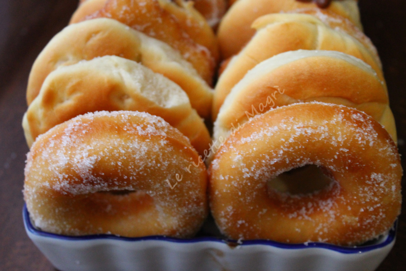 Ciambelle veloci e facili fritte ed al forno.JPG