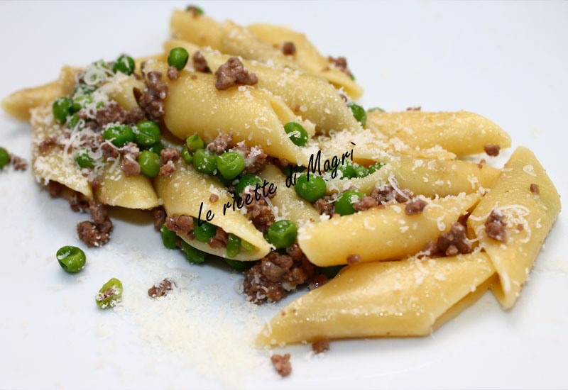 Rigatoni piselli e macinato2.jpg