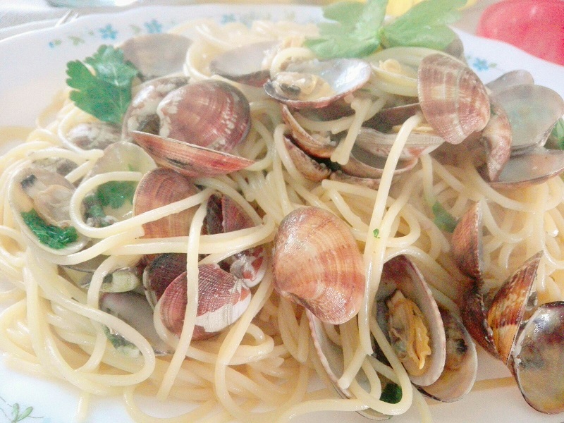 Spaghetti con le vongole.jpg