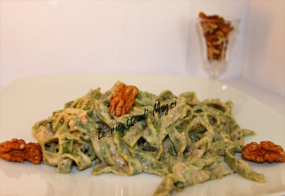 Tagliatelle fatte in casa con pesto di noci.jpg