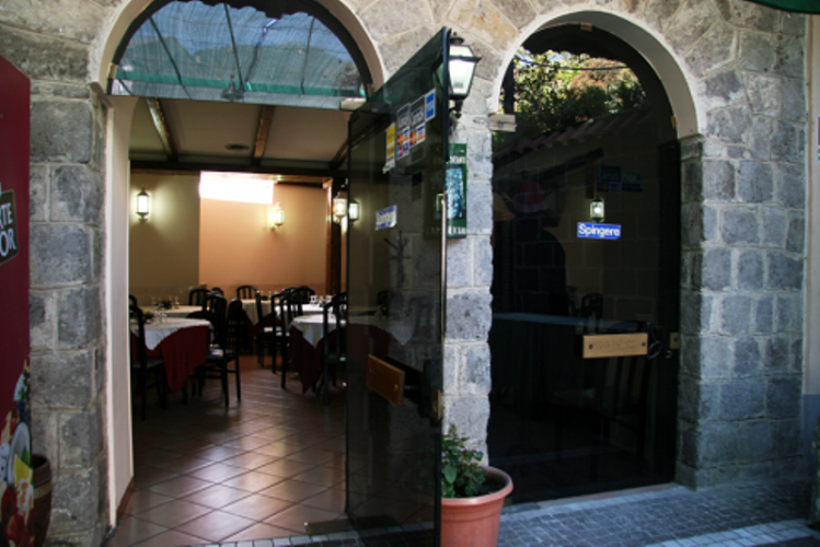 Foto di L'Americana a Castel Morrone