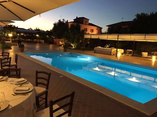 Foto della villa per matrimoni Borgorosa a Francolise